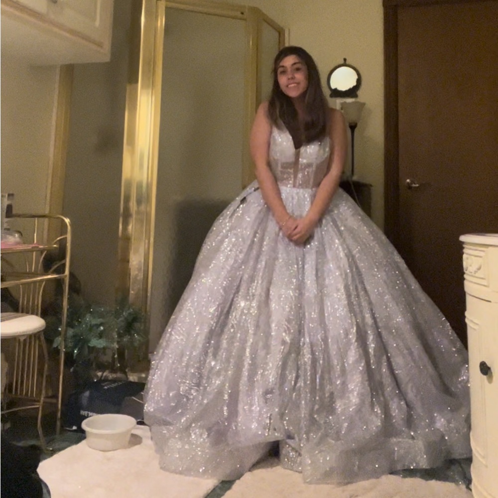 Elegant Pastel Purple Ballgown with Sheer Details, corset waist, silver glitter - Picture 10 of 11